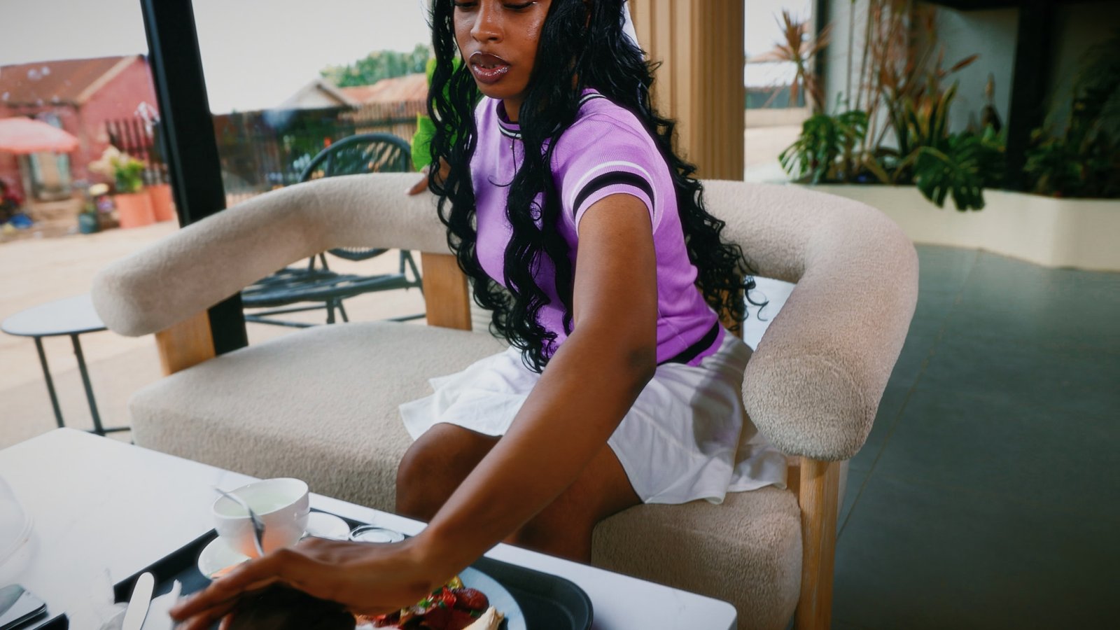 EAT NOW still 3